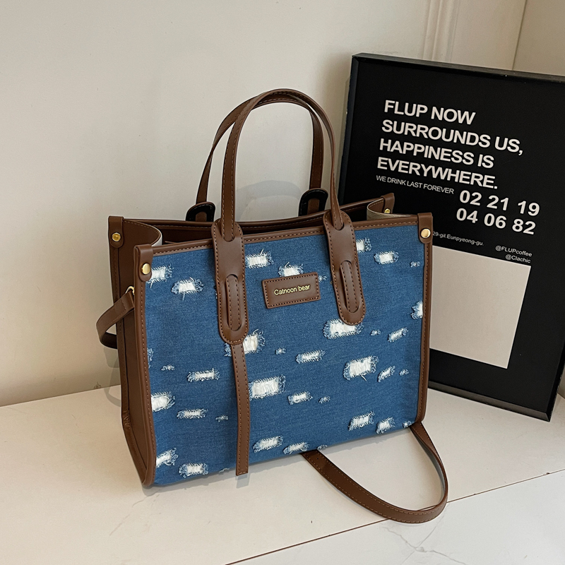 Korean-Style Ripped Denim Tote Bag for Women - Large Capacity Shoulder Crossbody Bag for Commuting - 2025 Fashion Trend Korean-Style Ripped Denim Tote Bag for Women - Large Capacity Shoulder Crossbody Bag for Commuting - 2025 Fashion Trend