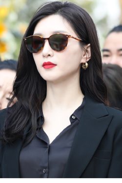 Korean Style Small Face Round Sunglasses for Women - Summer Hot Girl Beach Vacation Street Photography Accessory