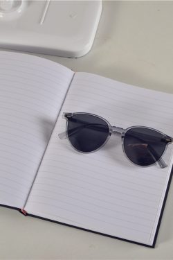 Korean Style Small Face Round Sunglasses for Women - Summer Hot Girl Beach Vacation Street Photography Accessory