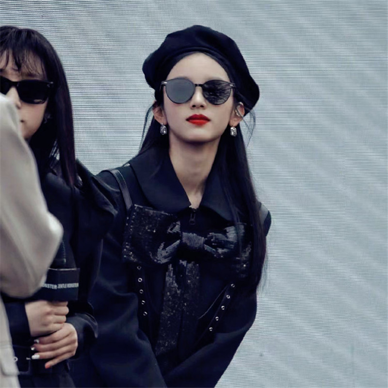 Korean Style Small Face Round Sunglasses for Women - Summer Hot Girl Beach Vacation Street Photography Accessory Korean Style Small Face Round Sunglasses for Women - Summer Hot Girl Beach Vacation Street Photography Accessory