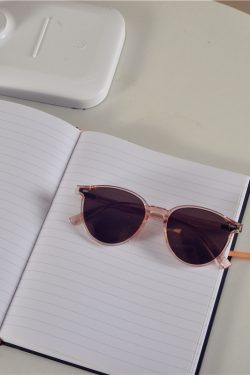 Korean Style Small Face Round Sunglasses for Women - Summer Hot Girl Beach Vacation Street Photography Accessory