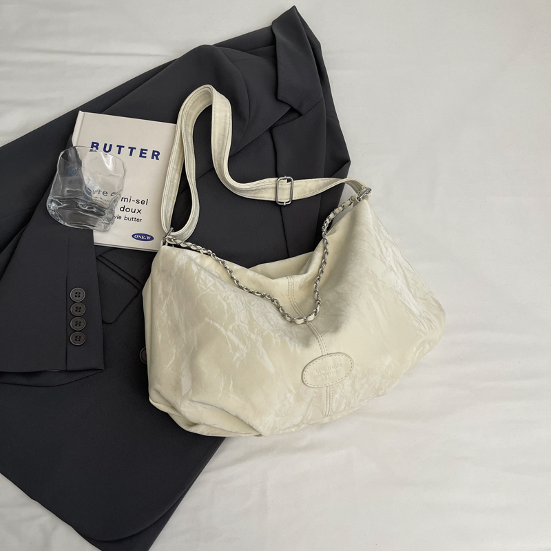 Korean Style Trendy Cute Girl Tote Bag - 2025 Fashion Simple Shoulder Bag for Commuters - Versatile Women's Handbag Korean Style Trendy Cute Girl Tote Bag - 2025 Fashion Simple Shoulder Bag for Commuters - Versatile Women's Handbag