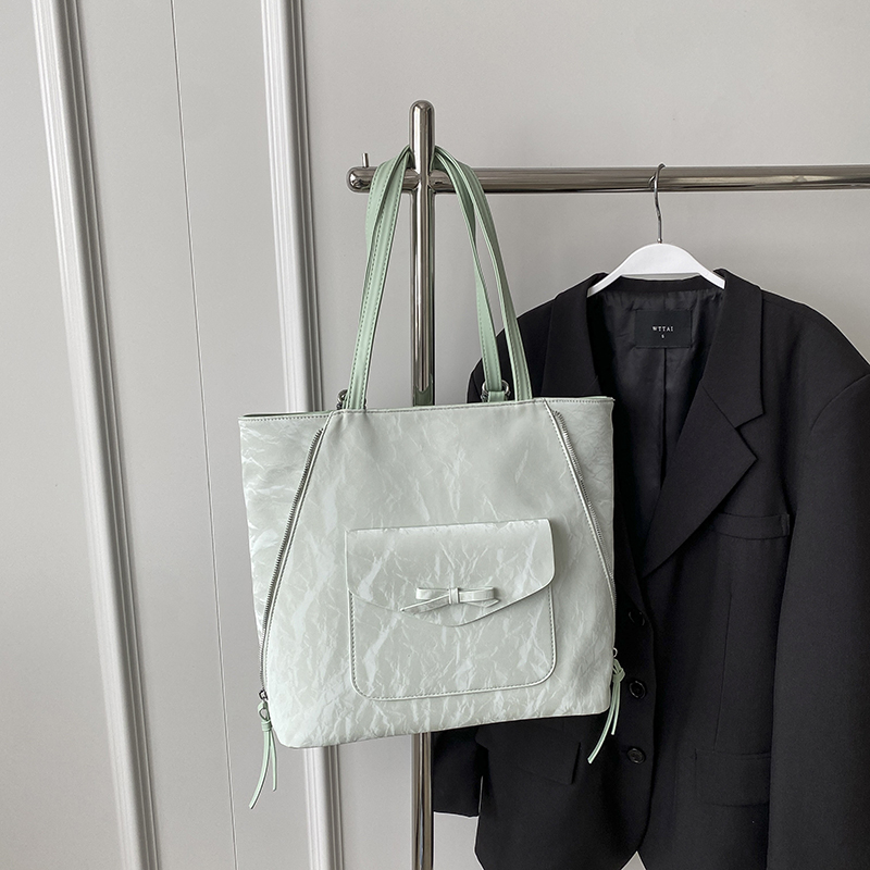 Korean Style Trendy Student Tote Bag for Women - Summer 2025 Minimalist Versatile Large Capacity Casual Backpack Korean Style Trendy Student Tote Bag for Women - Summer 2025 Minimalist Versatile Large Capacity Casual Backpack