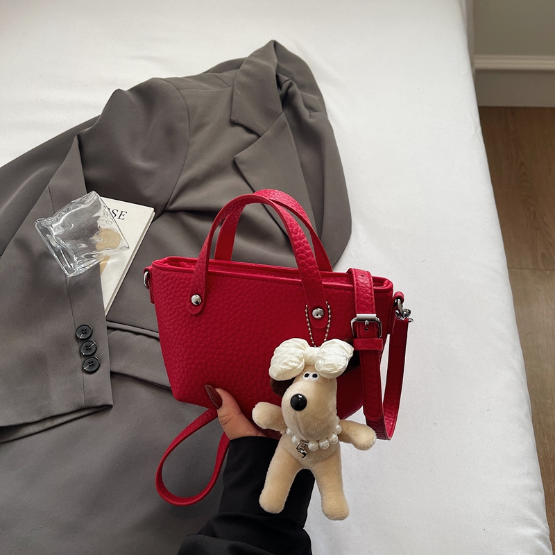 Korean-Style Versatile Shoulder Handbag for Women - 2025 Summer High-End Crossbody Small Bucket Bag Korean-Style Versatile Shoulder Handbag for Women - 2025 Summer High-End Crossbody Small Bucket Bag