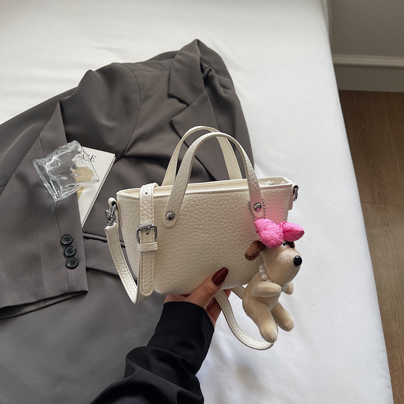 Korean-Style Versatile Shoulder Handbag for Women - 2025 Summer High-End Crossbody Small Bucket Bag Korean-Style Versatile Shoulder Handbag for Women - 2025 Summer High-End Crossbody Small Bucket Bag