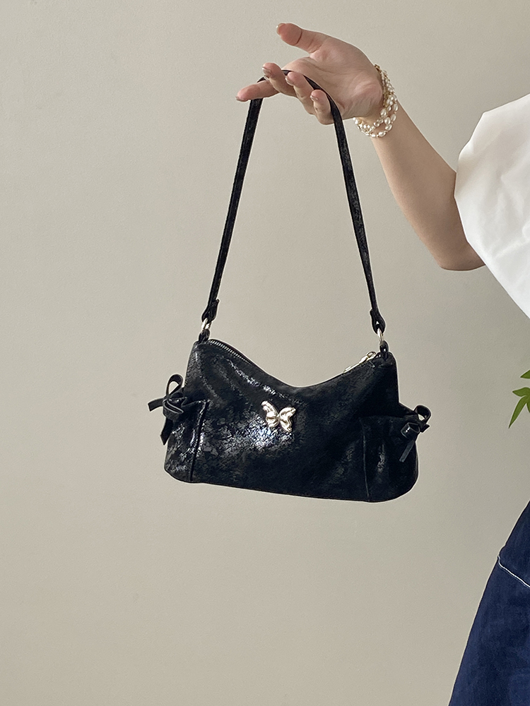 Korean Style Women's Bow Underarm Bag - Sweet Cool Crossbody Handbag for 2025 Fashion Trends Korean Style Women's Bow Underarm Bag - Sweet Cool Crossbody Handbag for 2025 Fashion Trends