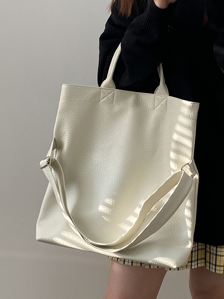 Korean Style Women's Large Capacity Tote Bag - Handheld Commuting Shoulder Crossbody Bag for Everyday Use Korean Style Women's Large Capacity Tote Bag - Handheld Commuting Shoulder Crossbody Bag for Everyday Use