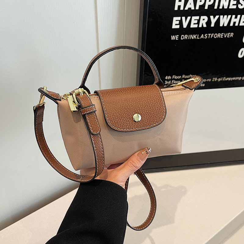 Korean-Style Women's Mini Phone Bag - Trendy High-End Nylon Crossbody Handbag for 2025 Fashion Korean-Style Women's Mini Phone Bag - Trendy High-End Nylon Crossbody Handbag for 2025 Fashion
