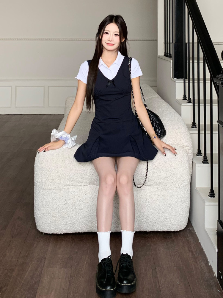 Korean Style Women's V-Neck Sling Dress Set - Summer College Wind Vest & Skirt Outfit Korean Style Women's V-Neck Sling Dress Set - Summer College Wind Vest & Skirt Outfit