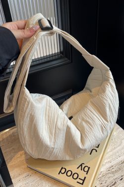 Korean Style Wrinkled Canvas Bag for Women, Casual Large Capacity Commuting Dumpling Shoulder Crossbody Bag, Versatile Student Tote