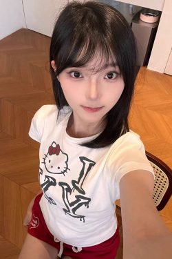 Korean Vintage Hello Kitty Letter Print White Round Neck Short Sleeve Slim Fit Women's Top 90s Y2K Style