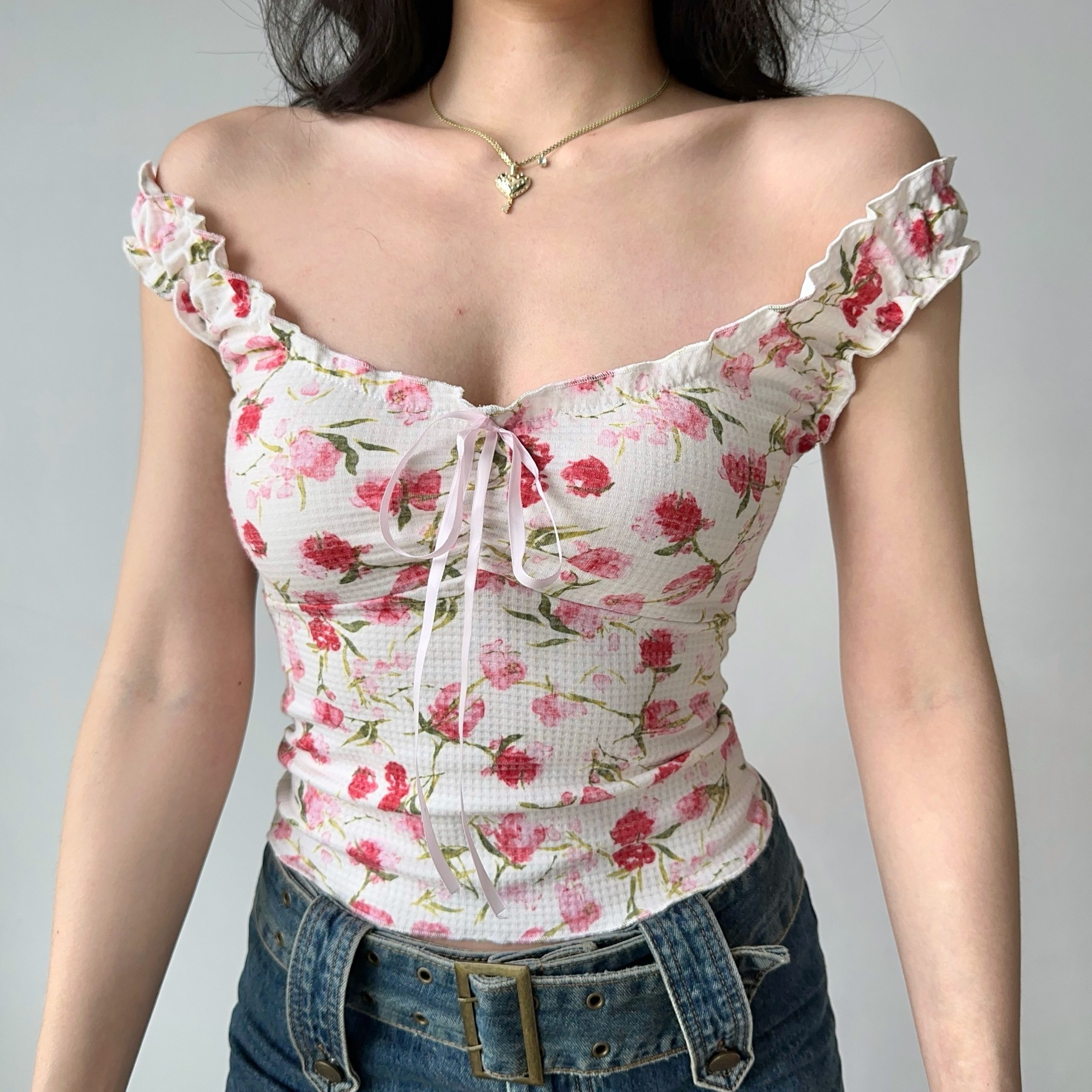 Lace Edge Printed Sleeveless Slim Top for Summer - European and American Style Women's Fashion Lace Edge Printed Sleeveless Slim Top for Summer - European and American Style Women's Fashion