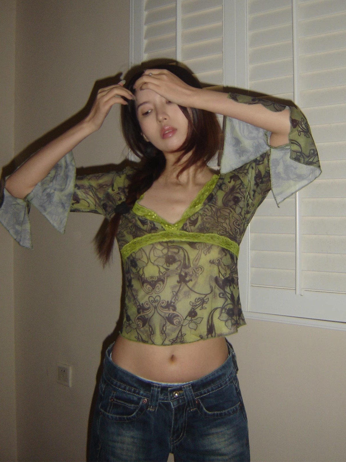 Lace Green Chiffon Low-Cut V-Neck Waist-Defining Sheer Top - Sexy Y2K Style for Trendy Hot Girls Lace Green Chiffon Low-Cut V-Neck Waist-Defining Sheer Top - Sexy Y2K Style for Trendy Hot Girls