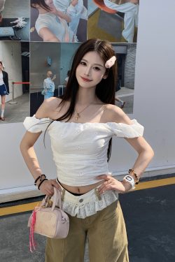 Lace One-Shoulder Floral Bud T-Shirt for Women - Elegant Slim Fit Spring 2025 Top, Y2K Style, Trendy Floral Design