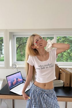 Lace Trim U-Neck Short Sleeve T-Shirt for Women, Slim Fit Casual Top, 2025 Spring/Summer Fashion, Trendy Y2K Style for Hot Girls