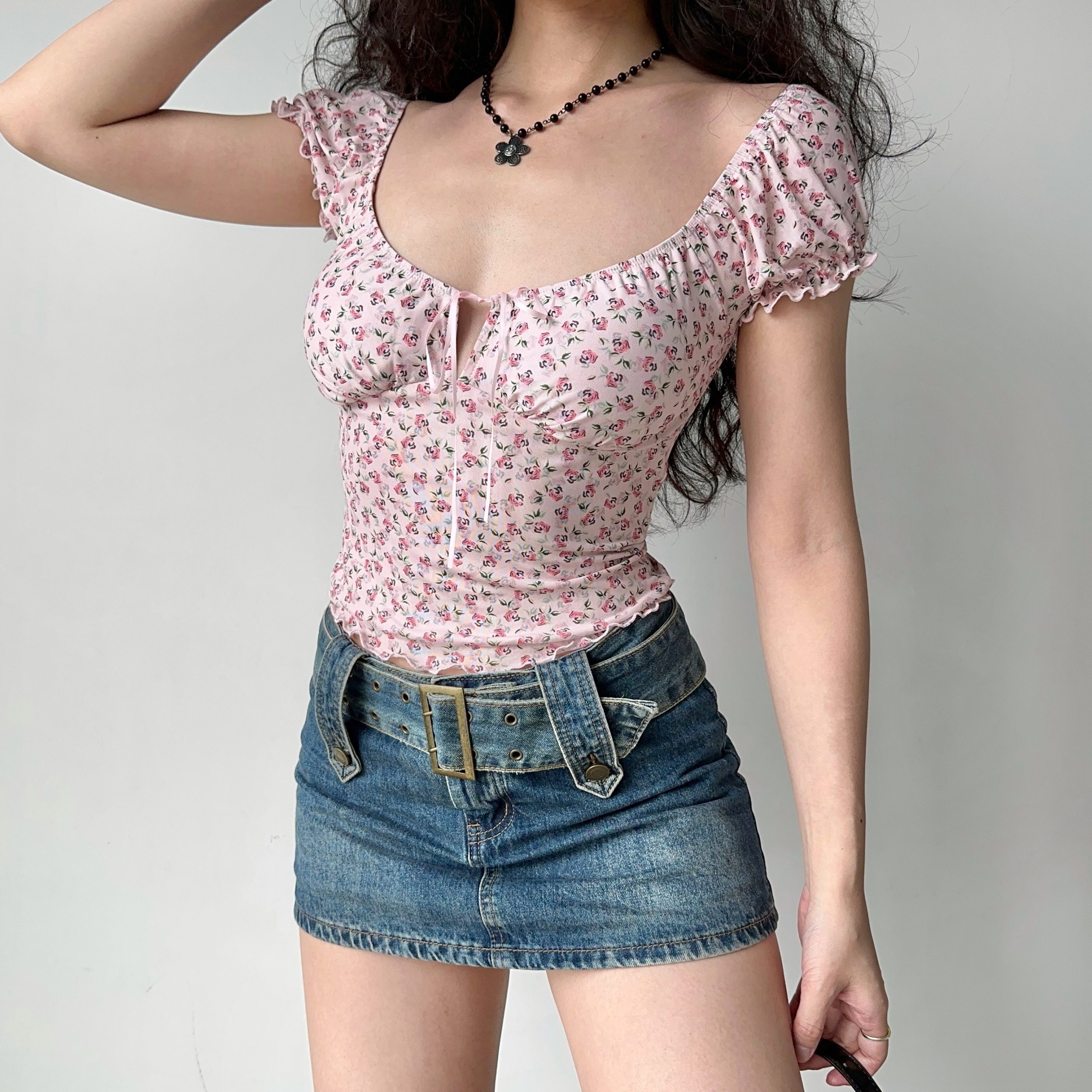 Lace-Up Hollow Floral Puff Sleeve T-Shirt for Women - Slim Fit European American Style Top, Perfect for Casual Outings and 90s Fashion Lace-Up Hollow Floral Puff Sleeve T-Shirt for Women - Slim Fit European American Style Top, Perfect for Casual Outings and 90s Fashion