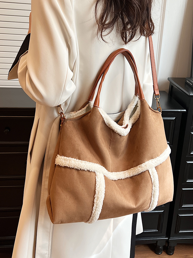 Lambswool Single-Shoulder Tote Bag for Women, High-End Versatile Fashionable Large Capacity Bag, Spring/Summer 2025 Style Lambswool Single-Shoulder Tote Bag for Women, High-End Versatile Fashionable Large Capacity Bag, Spring/Summer 2025 Style