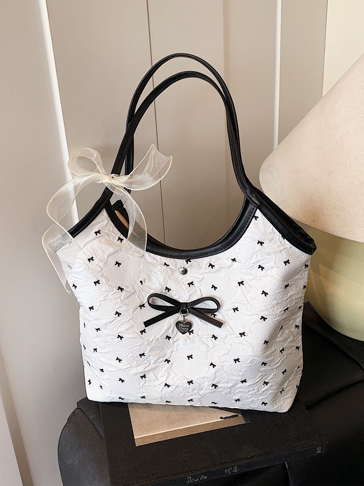 Large Butterfly Knot Handbag for Women - 2025 Trendy Casual Versatile Shoulder Tote Bag with High Capacity Large Butterfly Knot Handbag for Women - 2025 Trendy Casual Versatile Shoulder Tote Bag with High Capacity