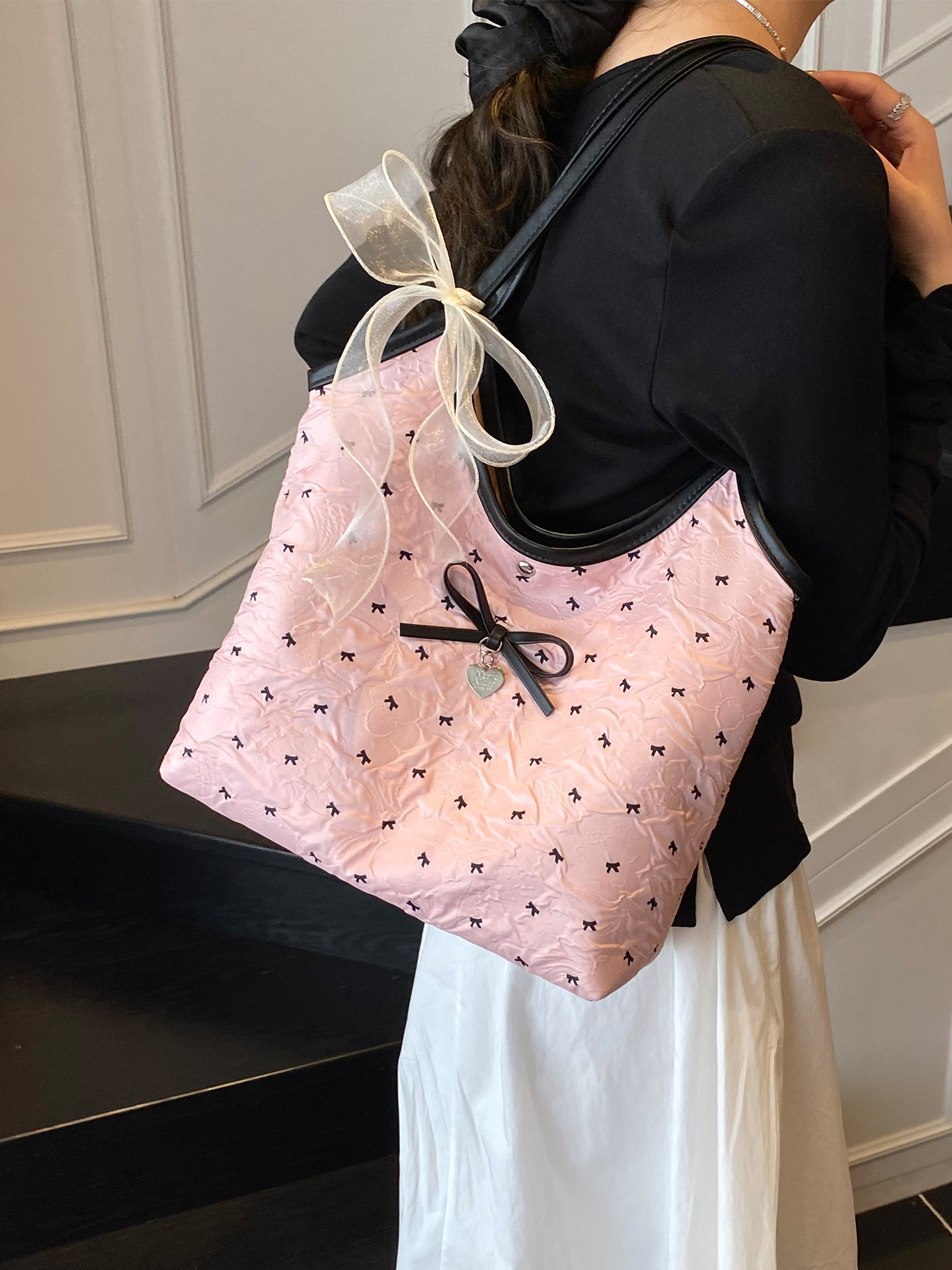 Large Butterfly Knot Handbag for Women - 2025 Trendy Casual Versatile Shoulder Tote Bag with High Capacity Large Butterfly Knot Handbag for Women - 2025 Trendy Casual Versatile Shoulder Tote Bag with High Capacity