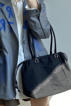 Large Capacity Black Tote Bag for Women - Casual Commuter Versatile Handheld Shoulder Bag - Stylish Everyday Essential