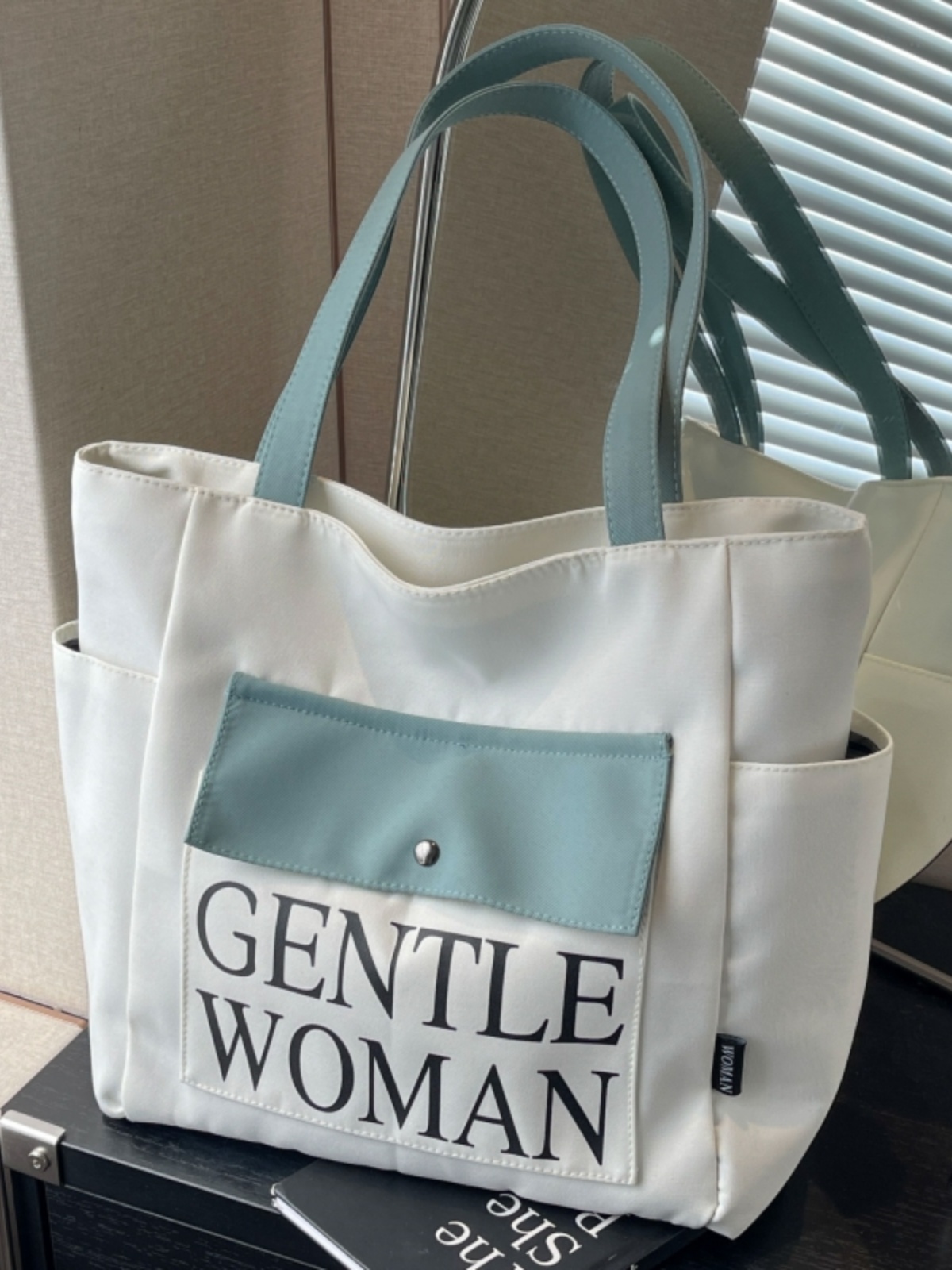 Large Capacity Canvas Tote Bag for Women - Japanese Style Casual Shoulder Bag for College Students and Everyday Commuting Large Capacity Canvas Tote Bag for Women - Japanese Style Casual Shoulder Bag for College Students and Everyday Commuting