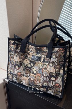Large Capacity Cartoon Bear Canvas Tote Bag for Women - Stylish Commuting and Shopping Shoulder Bag for Short Trips