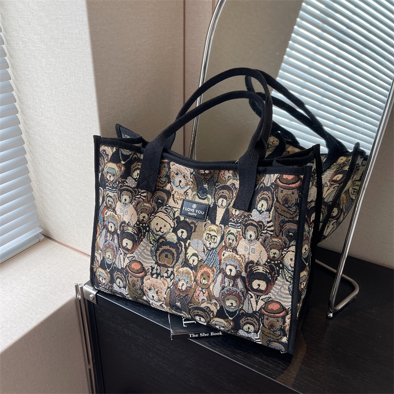 Large Capacity Cartoon Bear Canvas Tote Bag for Women - Stylish Commuting and Shopping Shoulder Bag for Short Trips Large Capacity Cartoon Bear Canvas Tote Bag for Women - Stylish Commuting and Shopping Shoulder Bag for Short Trips