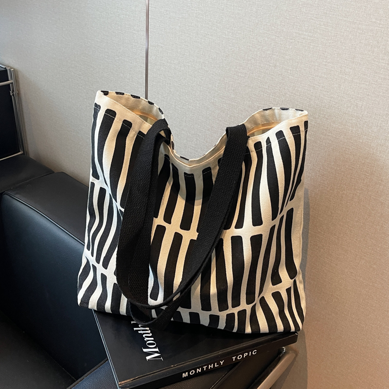 Large Capacity Graffiti Canvas Tote Bag for Women - Japanese Style Shopping Bag for Students and Commuting Large Capacity Graffiti Canvas Tote Bag for Women - Japanese Style Shopping Bag for Students and Commuting