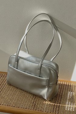 Large Capacity Metallic Silver Shoulder Tote Bag for Women - Spring Summer Commuter Style, Trendy Niche Design 2025