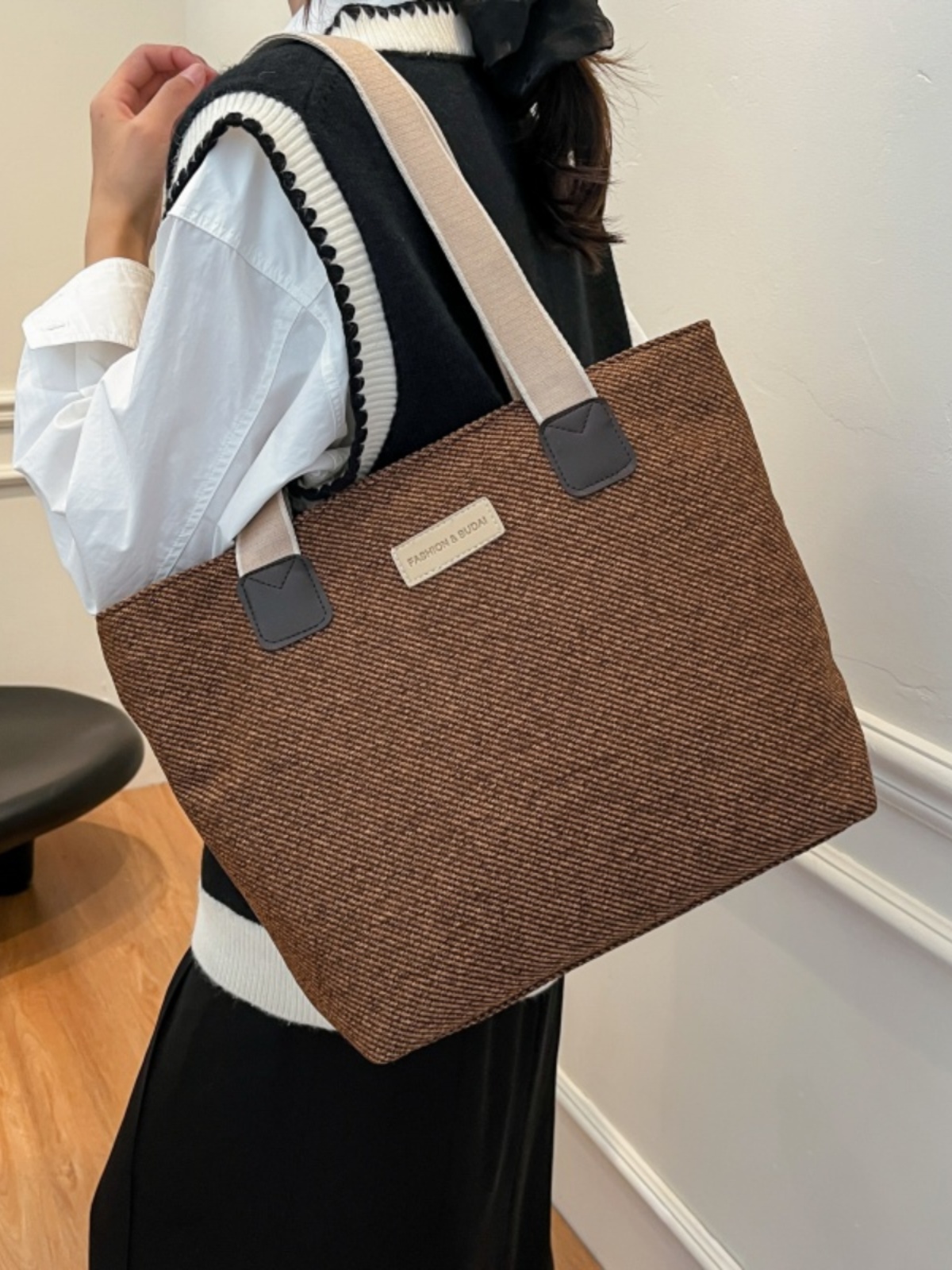 Large Capacity Minimalist Canvas Tote Bag for Women - Versatile Casual Commuter Shoulder Bag 2025 Large Capacity Minimalist Canvas Tote Bag for Women - Versatile Casual Commuter Shoulder Bag 2025