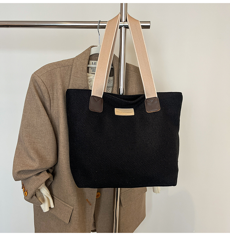 Large Capacity Minimalist Canvas Tote Bag for Women - Versatile Casual Commuter Shoulder Bag 2025 Large Capacity Minimalist Canvas Tote Bag for Women - Versatile Casual Commuter Shoulder Bag 2025