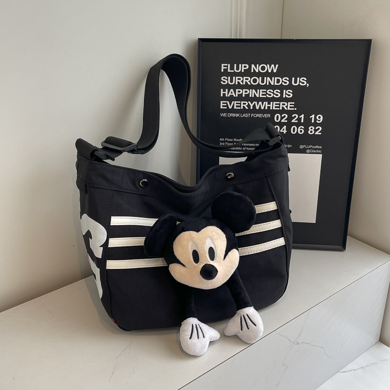 Large Capacity Nylon Shoulder Bag for Women, Cute Japanese Style Commuter Dumpling Crossbody Bag for Students, 2025 Trend Large Capacity Nylon Shoulder Bag for Women, Cute Japanese Style Commuter Dumpling Crossbody Bag for Students, 2025 Trend