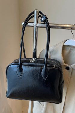 Large Capacity Red Shoulder Bag for Women - High-End Summer Fashion Commuting Handbag 2024 Style