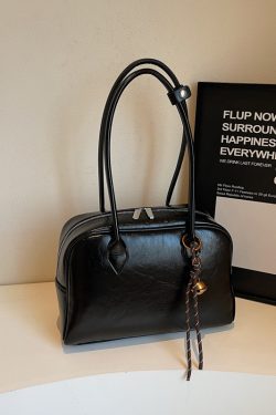 Large Capacity Red Shoulder Bag for Women - High-End Summer Fashion Commuting Handbag 2024 Style