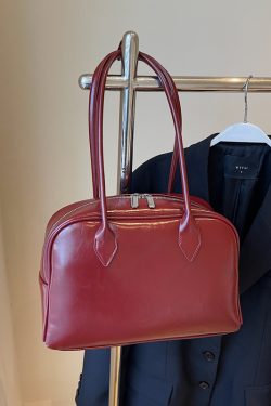 Large Capacity Red Shoulder Bag for Women - High-End Summer Fashion Commuting Handbag 2024 Style