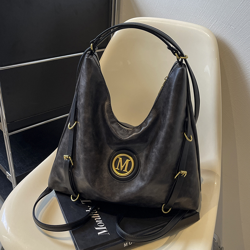 Large Capacity Retro Tote Bag for Women - Casual Multifunctional Commuter Backpack & Crossbody Travel Bag Large Capacity Retro Tote Bag for Women - Casual Multifunctional Commuter Backpack & Crossbody Travel Bag