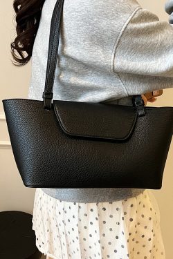 Large Capacity Shoulder Bag for Women - 2025 New Korean Style Versatile Crossbody Bag with Elegant Design and High-End Quality