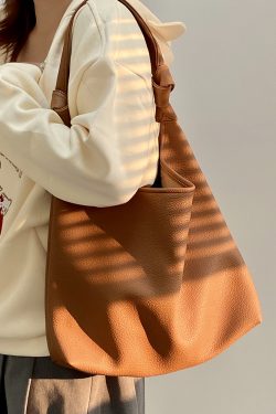 Large Capacity Soft Leather Shoulder Tote Bag for Women - Spring/Summer Commuting Essential, Trendy Niche Design