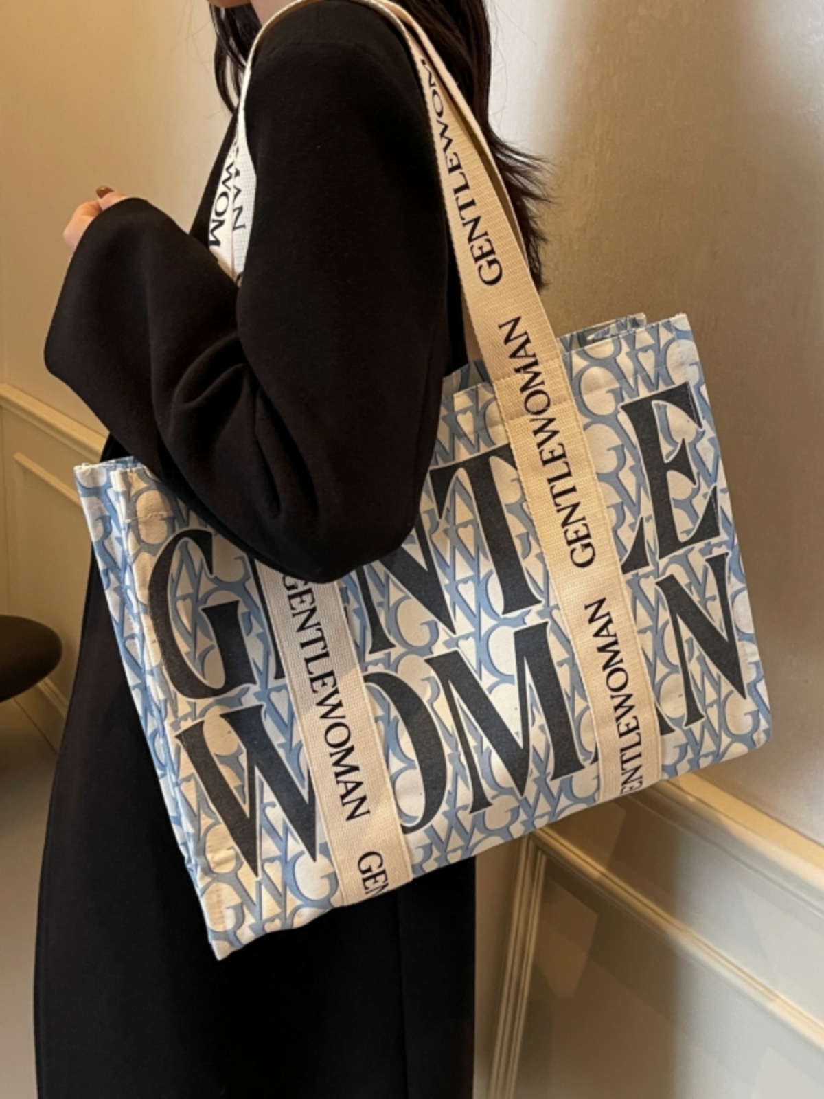 Large Capacity Women's Canvas Tote Bag - Stylish Letter Print Shoulder Bag for Shopping, Commuting, and Outings 2025 Large Capacity Women's Canvas Tote Bag - Stylish Letter Print Shoulder Bag for Shopping, Commuting, and Outings 2025