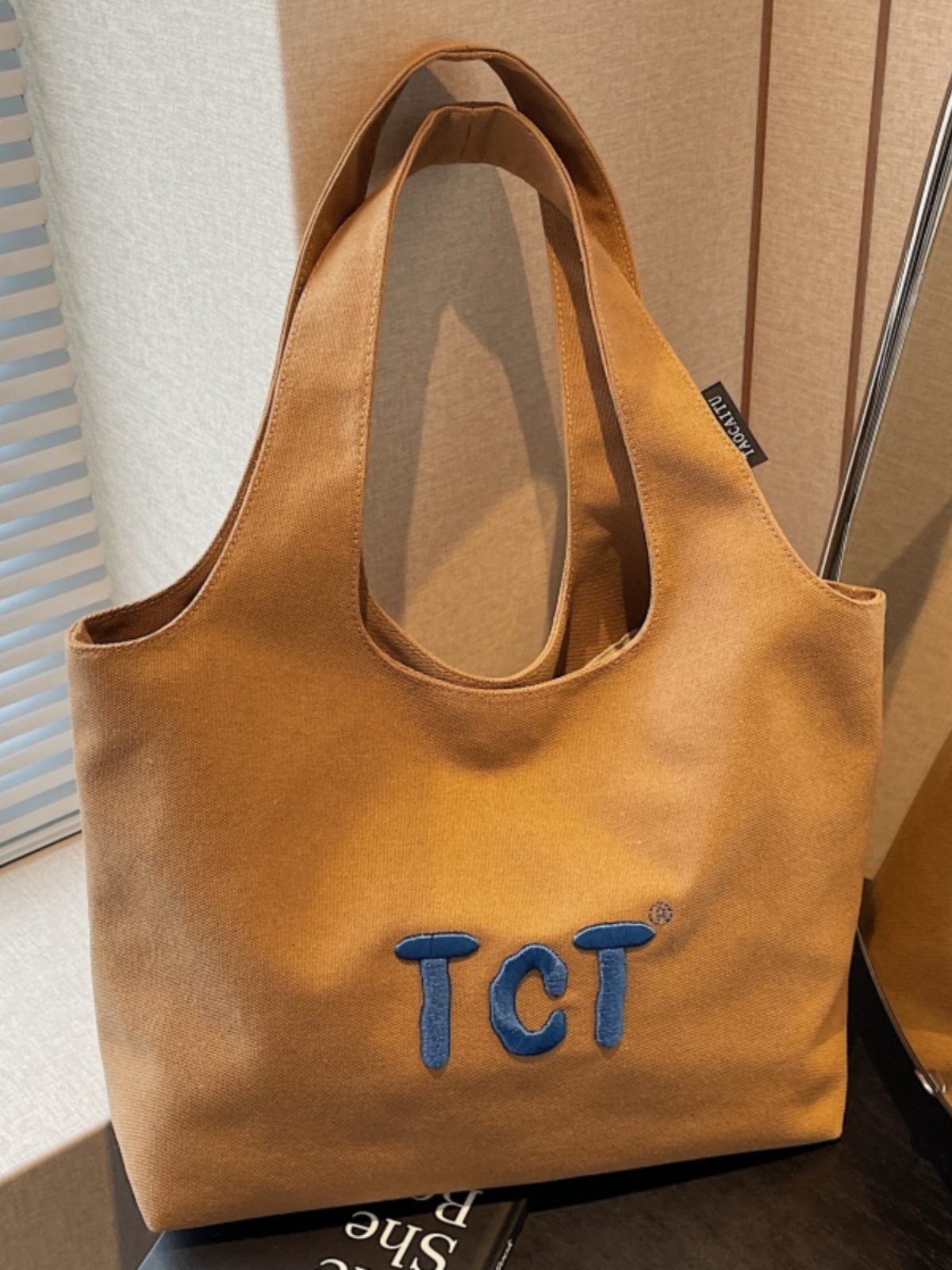 Large Capacity Women's Canvas Tote Bag 2025 - Embroidered Letter Design, Versatile Commuting Underarm Bag, Niche Style Large Capacity Women's Canvas Tote Bag 2025 - Embroidered Letter Design, Versatile Commuting Underarm Bag, Niche Style