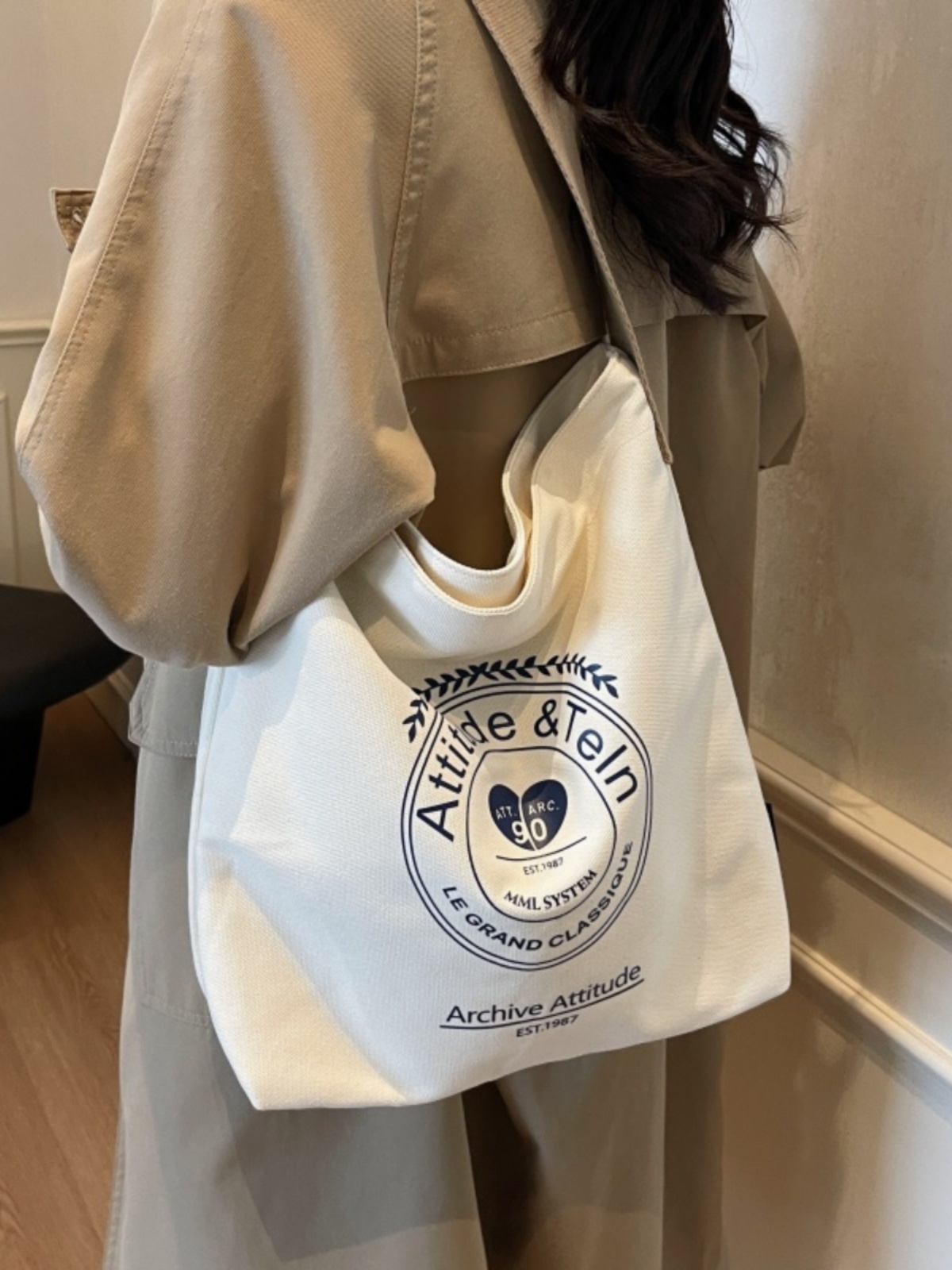 Large Capacity Women's Canvas Tote Bag 2025 - Versatile Shoulder Commuting Bag for Casual Everyday Use Large Capacity Women's Canvas Tote Bag 2025 - Versatile Shoulder Commuting Bag for Casual Everyday Use