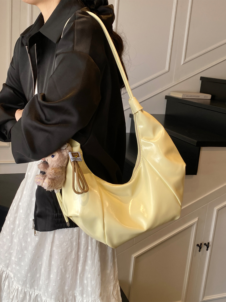 Large Capacity Women's Casual Shoulder Bag - 2025 Trendy Lightweight Crossbody Dumpling Bag for Everyday Versatility Large Capacity Women's Casual Shoulder Bag - 2025 Trendy Lightweight Crossbody Dumpling Bag for Everyday Versatility