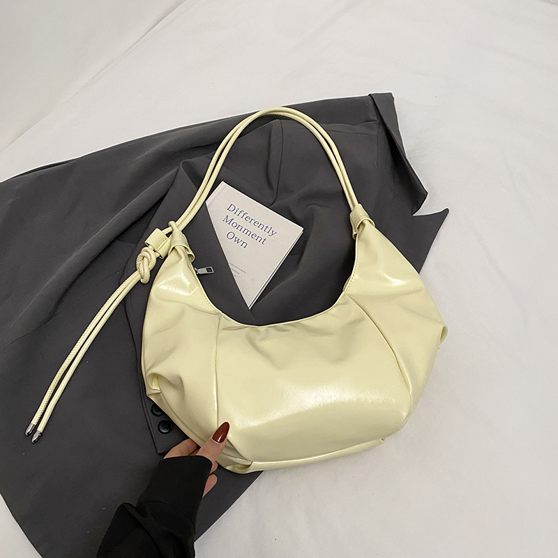 Large Capacity Women's Casual Shoulder Bag - 2025 Trendy Lightweight Crossbody Dumpling Bag for Everyday Versatility Large Capacity Women's Casual Shoulder Bag - 2025 Trendy Lightweight Crossbody Dumpling Bag for Everyday Versatility