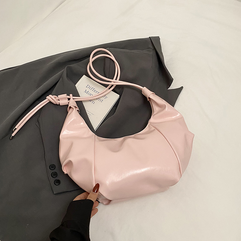 Large Capacity Women's Casual Shoulder Bag - 2025 Trendy Lightweight Crossbody Dumpling Bag for Everyday Versatility Large Capacity Women's Casual Shoulder Bag - 2025 Trendy Lightweight Crossbody Dumpling Bag for Everyday Versatility