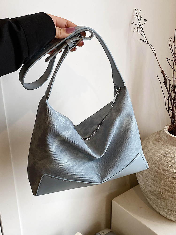 Large Capacity Women's Shoulder Bag 2025 - Trendy Versatile Commuter Tote Crossbody Bag for Everyday Use Large Capacity Women's Shoulder Bag 2025 - Trendy Versatile Commuter Tote Crossbody Bag for Everyday Use