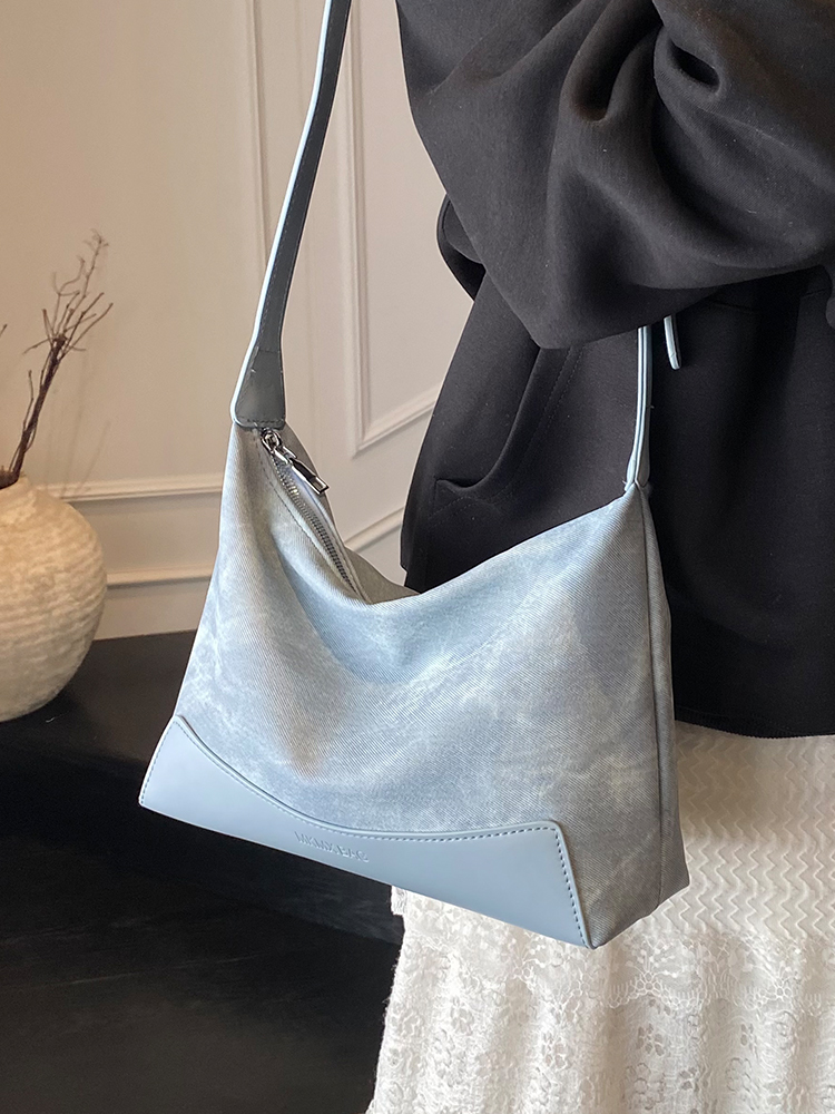 Large Capacity Women's Shoulder Bag 2025 - Trendy Versatile Commuter Tote Crossbody Bag for Everyday Use Large Capacity Women's Shoulder Bag 2025 - Trendy Versatile Commuter Tote Crossbody Bag for Everyday Use