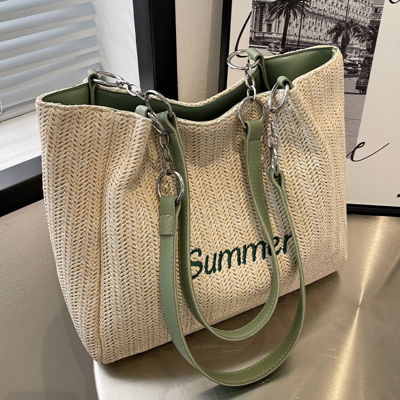 Large Capacity Woven Bag for Women - Autumn/Winter 2025 Niche Versatile Shoulder Tote, Fashionable Commuting Style Large Capacity Woven Bag for Women - Autumn/Winter 2025 Niche Versatile Shoulder Tote, Fashionable Commuting Style