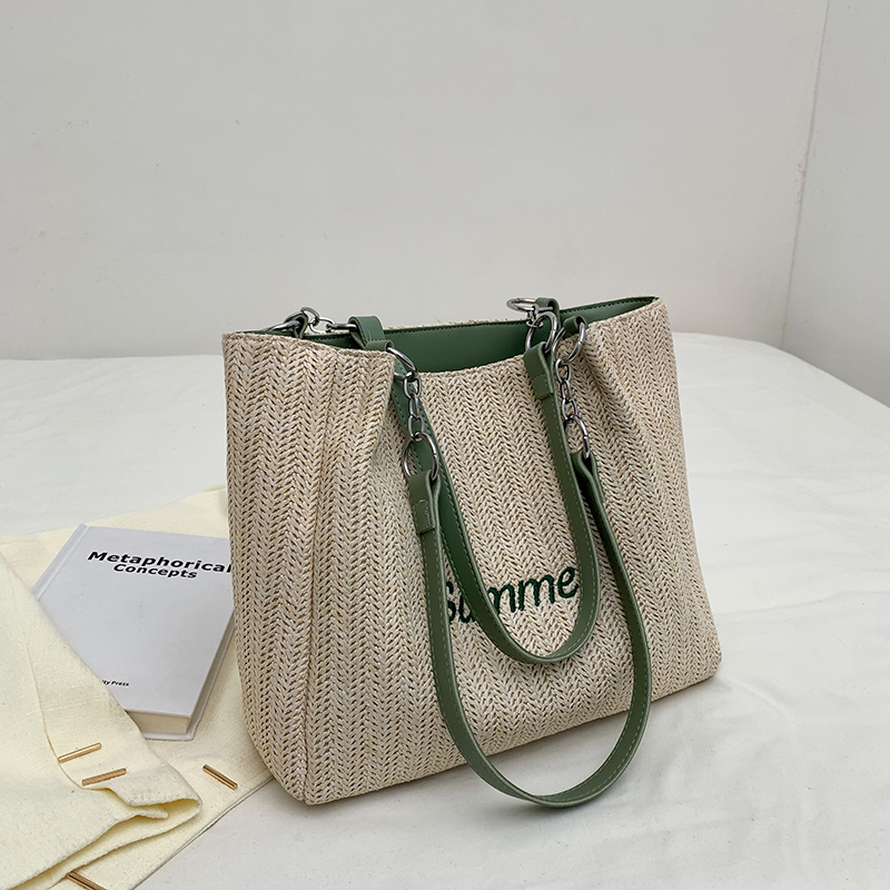 Large Capacity Woven Bag for Women - Autumn/Winter 2025 Niche Versatile Shoulder Tote, Fashionable Commuting Style Large Capacity Woven Bag for Women - Autumn/Winter 2025 Niche Versatile Shoulder Tote, Fashionable Commuting Style