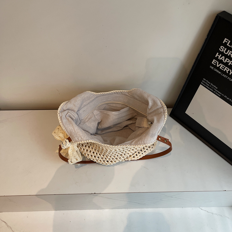 Large Capacity Woven Beach Bag for Women - Stylish Hollow Design, Summer 2025 Travel Tote, Trendy Commuting Bag Large Capacity Woven Beach Bag for Women - Stylish Hollow Design, Summer 2025 Travel Tote, Trendy Commuting Bag