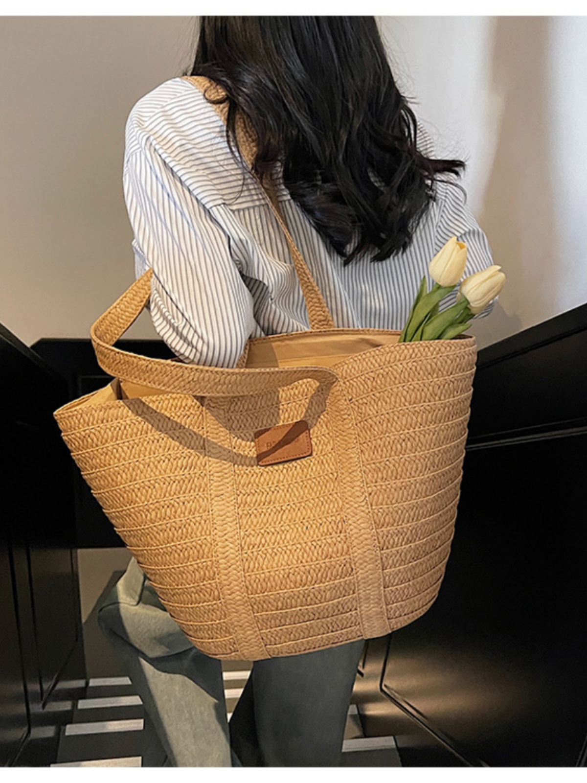 Large Capacity Woven Bucket Bag for Women - Versatile Straw Tote for Beach Vacations & Commuting, 2025 Fashion Essential Large Capacity Woven Bucket Bag for Women - Versatile Straw Tote for Beach Vacations & Commuting, 2025 Fashion Essential